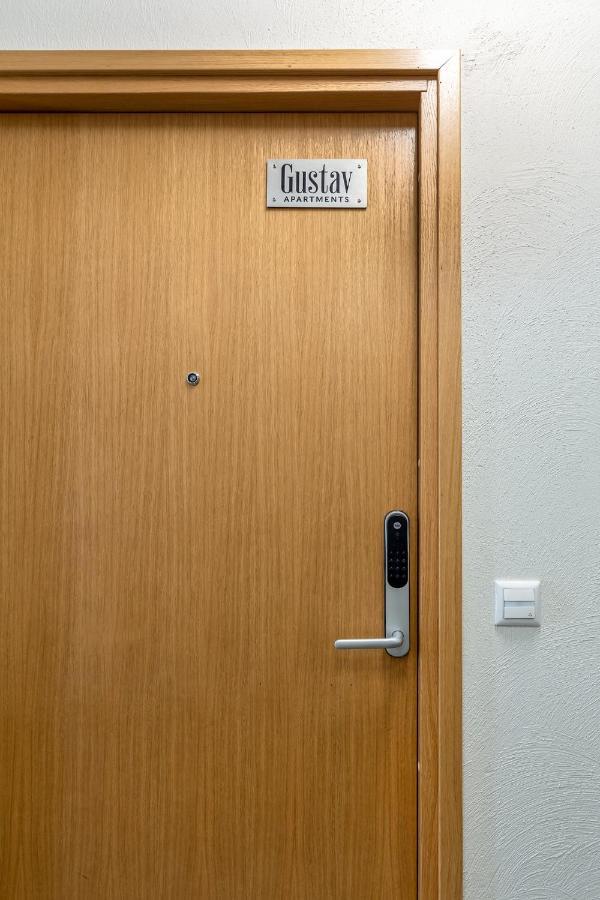 Gustav - Center Comfort